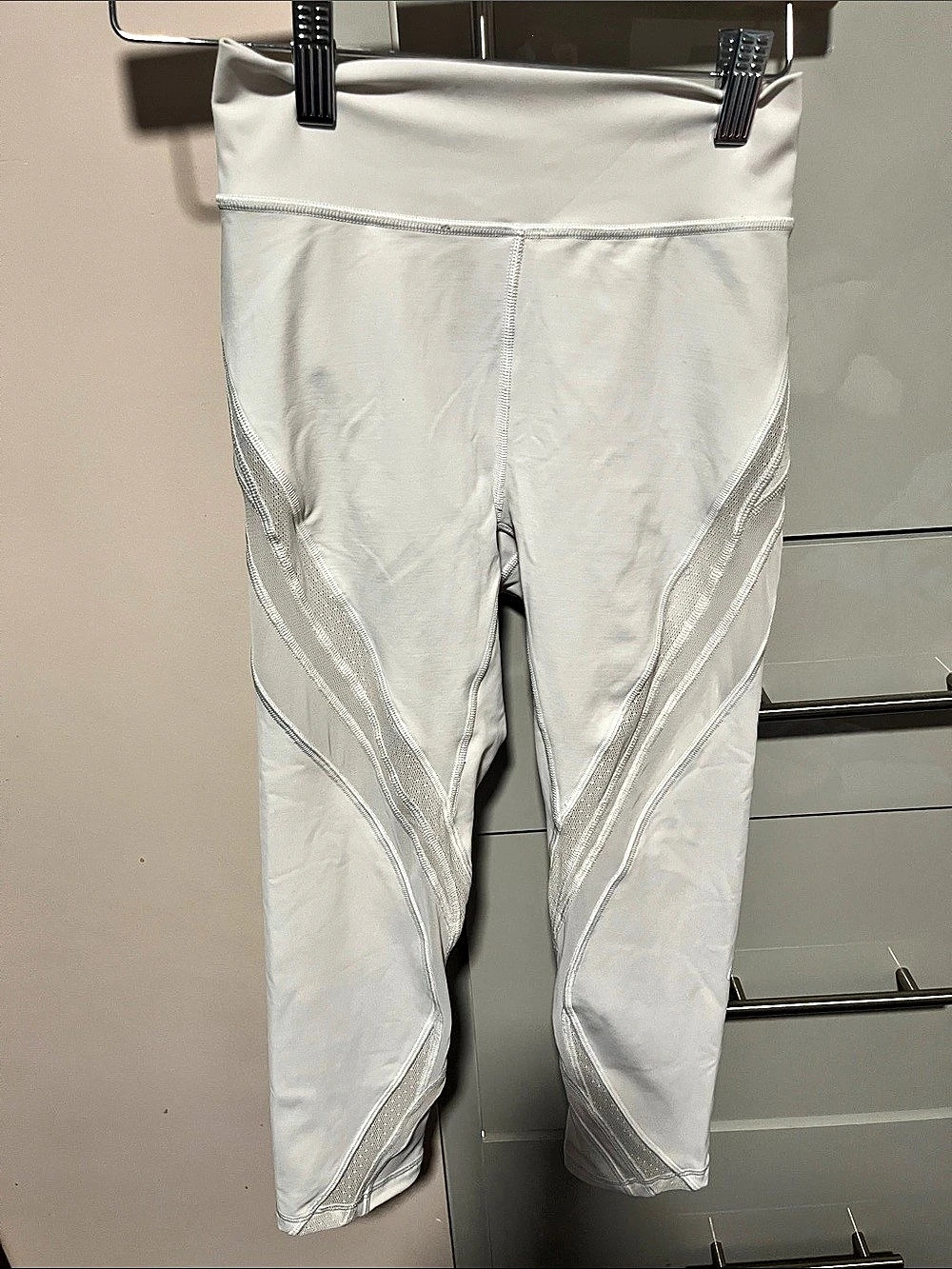 lululemon Mesh In Motion Crop 23" White Leggings Size 4